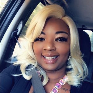 Meet your Posher, Ashley